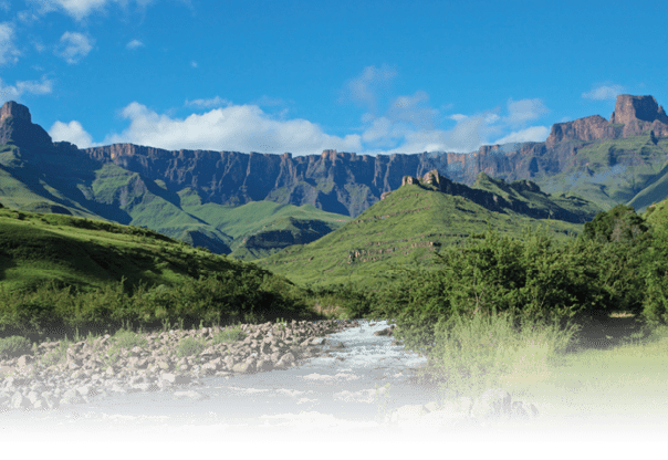 Amphitheater and Tugela river, Drakensberg mountains, Royal Natal National Park, South Africa