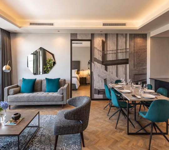 The Onyx – a dramatic repurposing of the iconic Nedbank Building – is a rare and precious opportunity to invest in the residential revival of Cape Town’s historic Heerengracht. These sophisticated, urbane and sexy apartments and penthouses are located in the cultural heart of Cape Town, just 10 minutes’ walk from the V&A Waterfront, and will offer residents a host of compelling lifestyle attractions within easy pedestrian reach. Ranging in size from compact studios of 35 square metres to expansive penthouses with roof gardens and private pools at over 400 square metres, The Onyx offers purchasers a wide choice of sectional title real estate. But whatever suits your lifestyle and your pocket, as an owner – or a resident – you will enjoy access to a suite of services and amenities usually only offered in a luxury hotel.  These include an entertainment deck with an indoor / outdoor swimming pool, a gym, bar and day spa, a first-rate restaurant, valet parking, and a 24-hour concierge service. Other service offerings include housekeeping, laundry, room service, a free daily shuttle to the V&A Waterfront, and optional participation in a hotel-managed rental pool. 